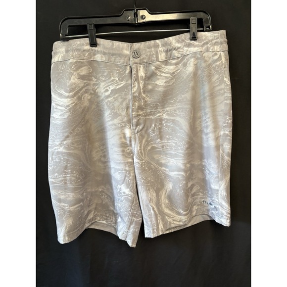 Huk Shorts Mens L Gray  Performance Fishing Lightweight Breathable Hiking Travel - Picture 1 of 6